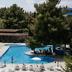 Azurro Hotell 3*