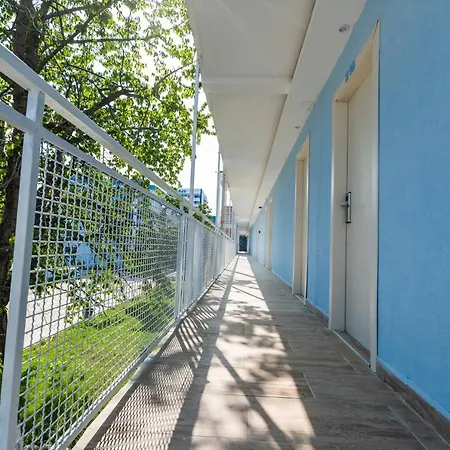 Hotell Azurro 3*