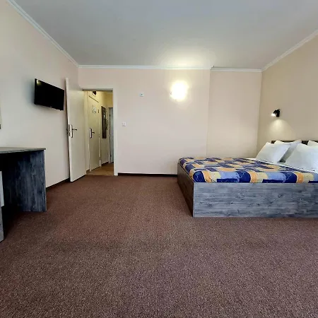 Azurro Hotell Slăntjev Brjag