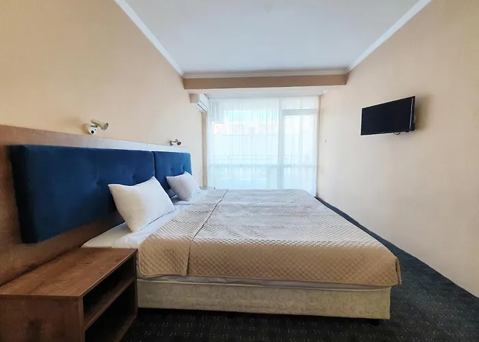 Hotell Azurro Slăntjev Brjag