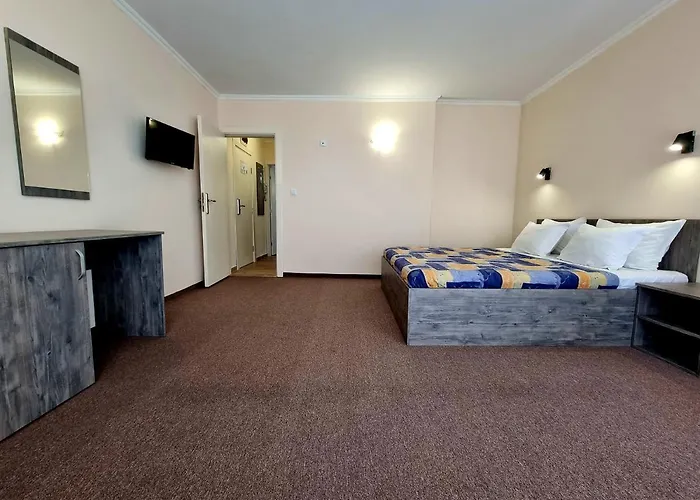 Azurro Hotell Slăntjev Brjag