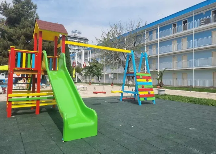 Azurro 3* Slăntjev Brjag