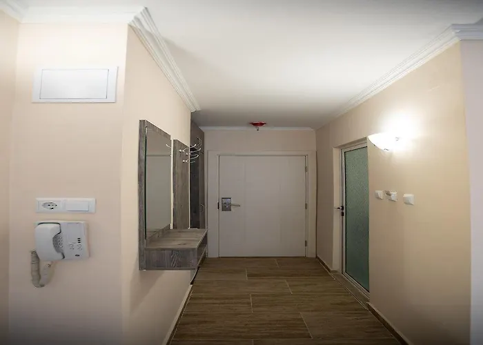 Hotell Azurro Slăntjev Brjag